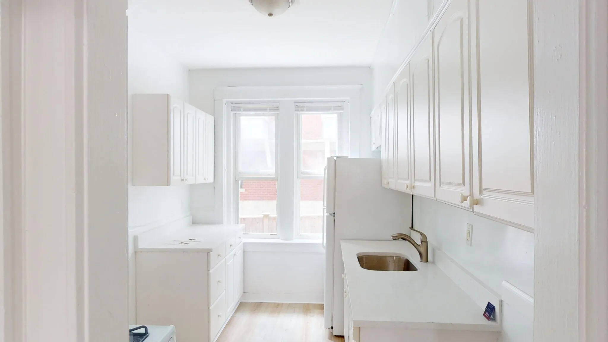 3 bed, 1 bath apartment for rent at 40 Longwood Ave Unit 1, Coolidge Corner — photo 6 of 12