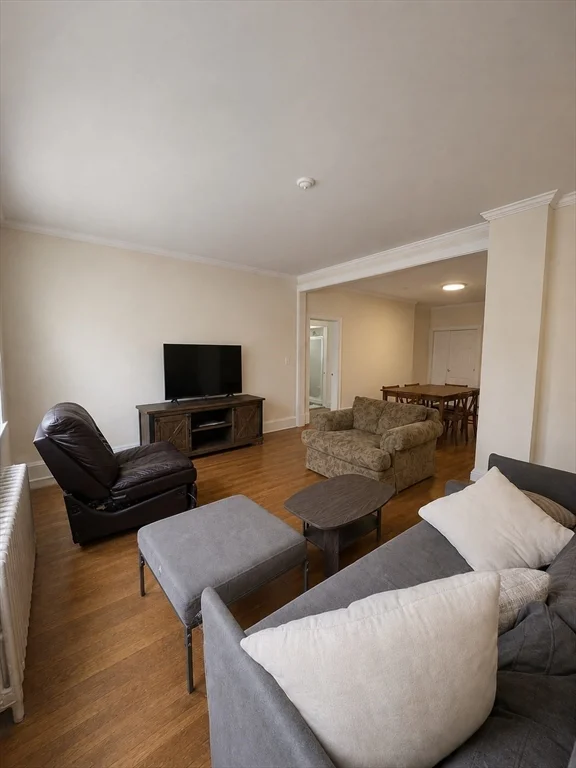 3 bed, 1 bath apartment for rent at 40 Longwood Ave Unit 5, Coolidge Corner — photo 2 of 10