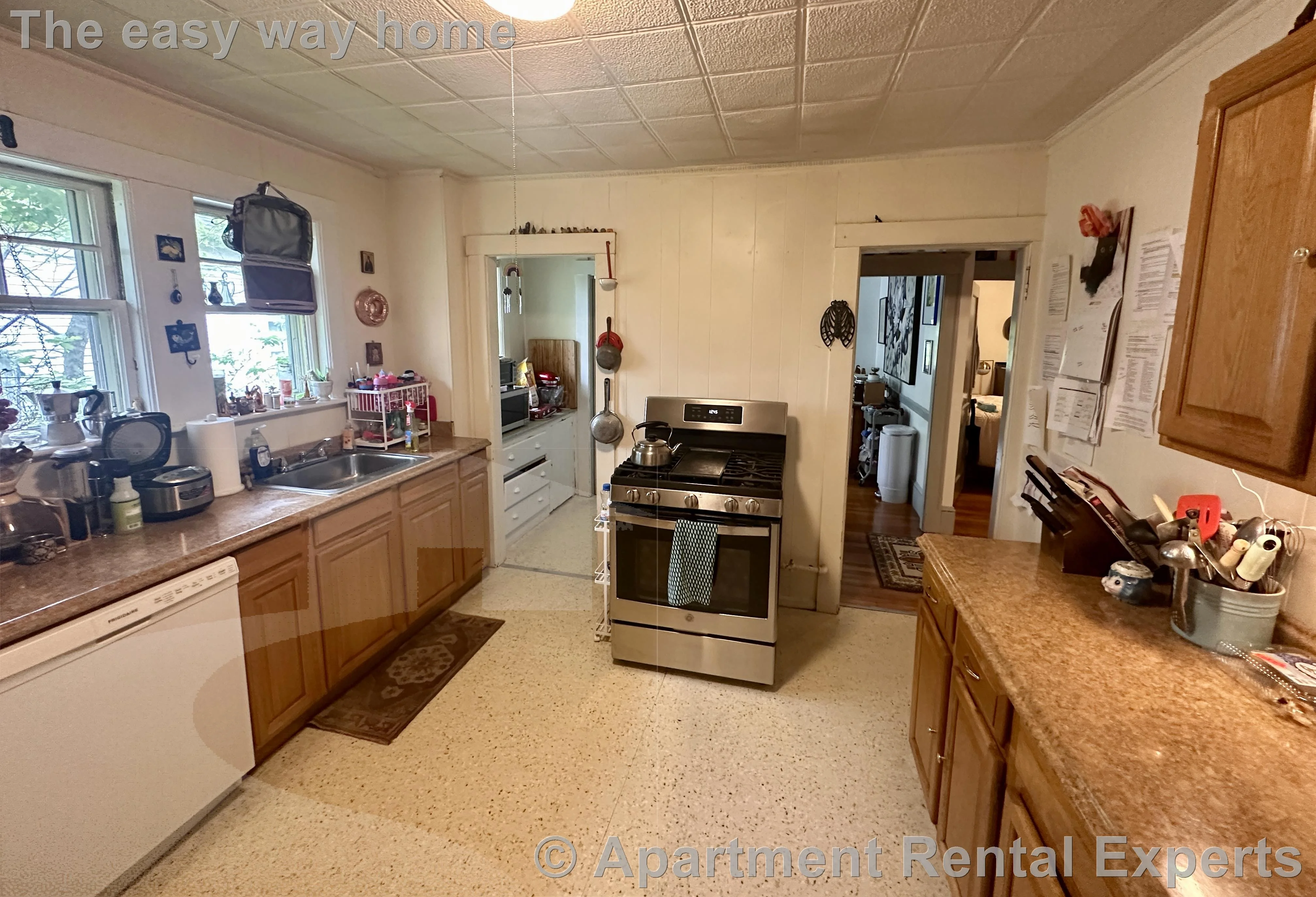 2 bed, 1 bath apartment for rent at 40 Madison St, Spring Hill — photo 1 of 21