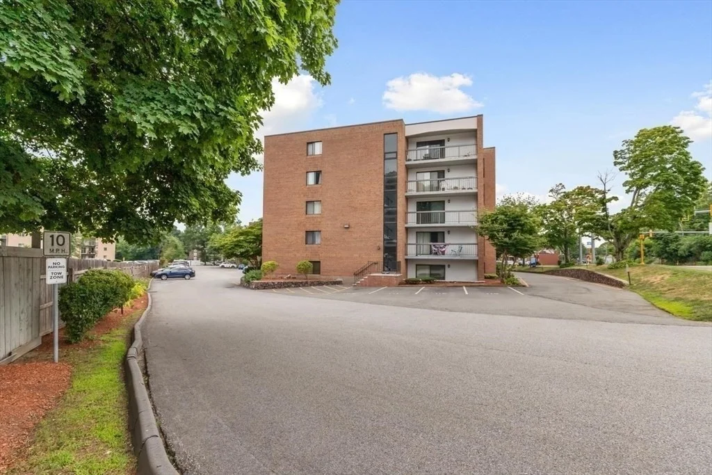 2 bed, 2 bath apartment for rent at 40 Main St Unit 308, Stoneham — photo 22 of 25