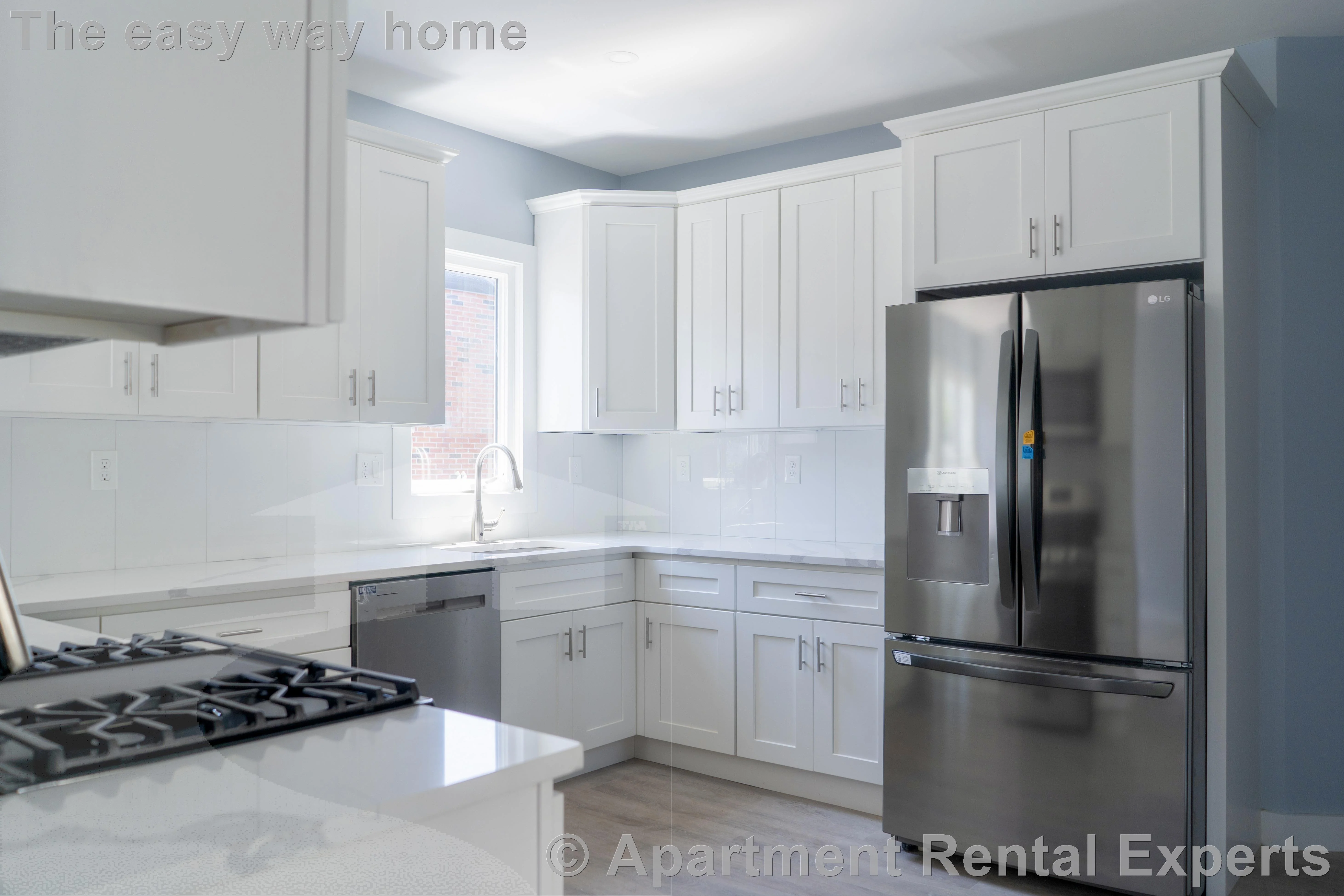 6 bed, 3 bath apartment for rent at 40 Mansfield St, Union Square — photo 2 of 12