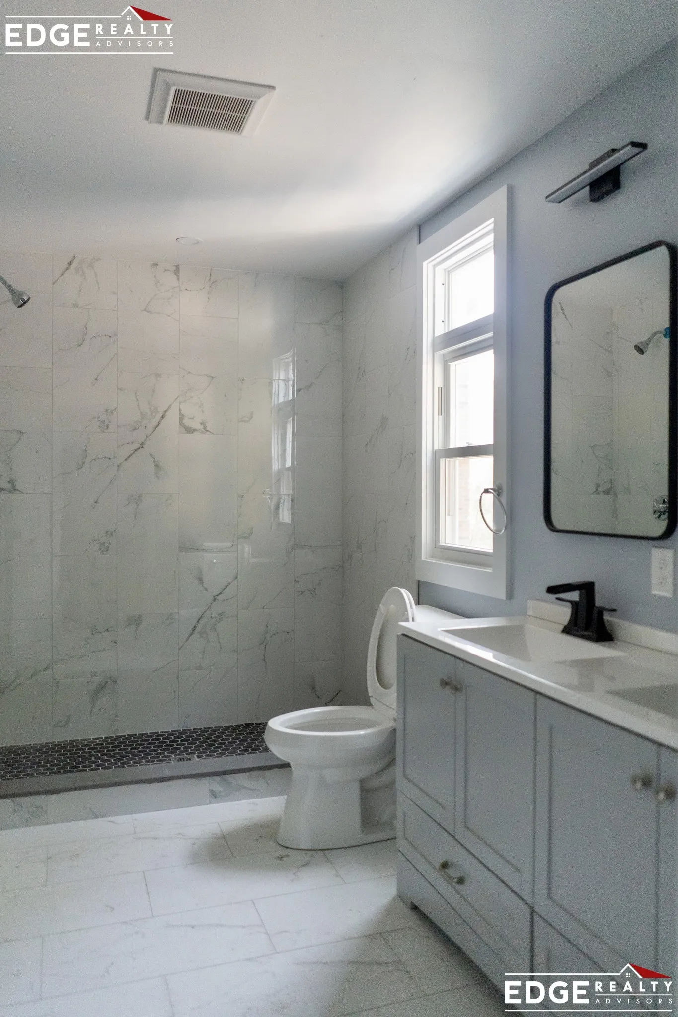 6 bed, 3 bath apartment for rent at 40 Mansfield St Unit 40, Ward Two — photo 7 of 11
