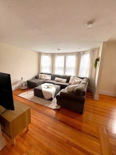 3 bed, 1 bath apartment for rent at 40 Marine Rd Unit 2, South Boston — photo 4 of 10