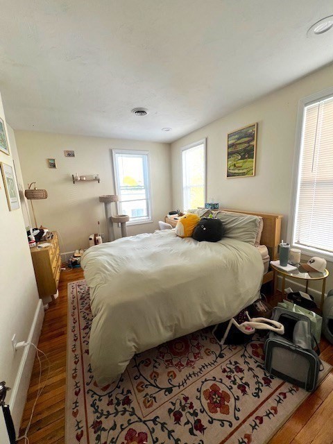 3 bed, 1 bath apartment for rent at 40 Marine Rd Unit 3, South Boston — photo 4 of 8