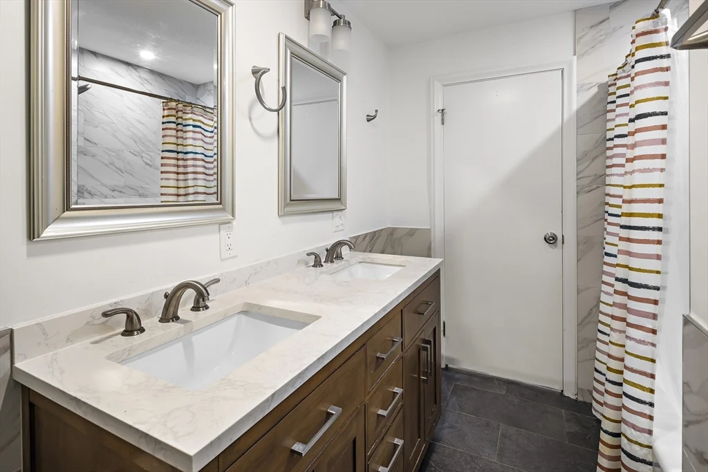 3 bed, 2 bath apartment for rent at 40 Marrett Rd, Lexington — photo 10 of 18