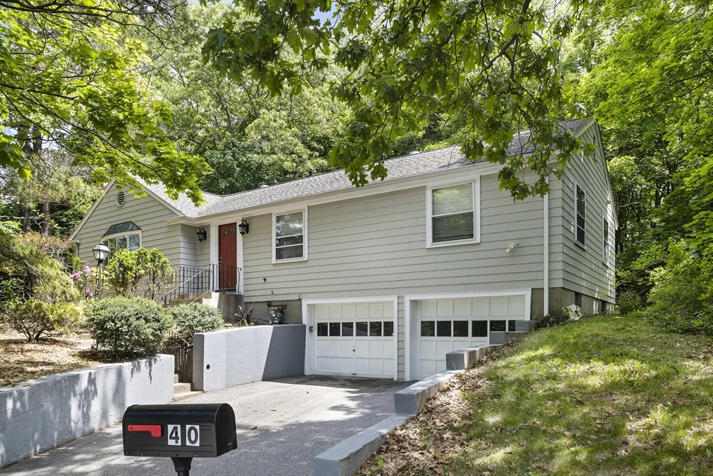 3 bed, 2 bath apartment for rent at 40 Marrett Rd, Lexington — photo 1 of 18