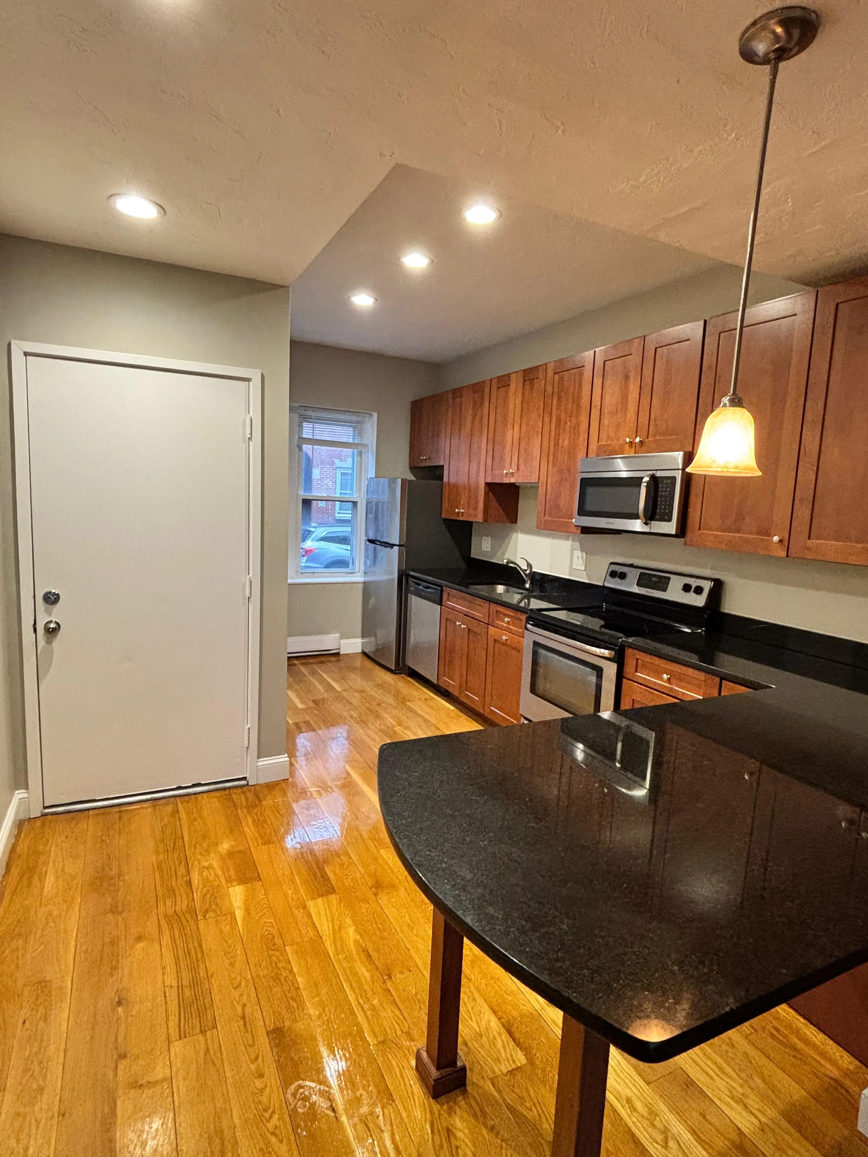 2 bed, 1 bath apartment for rent at 40 Medford St Unit 2, Chelsea — photo 2 of 8