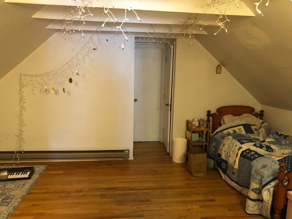 3 bed, 2 bath apartment for rent at 40 Montfern Ave Unit 2, Oak Square — photo 11 of 11