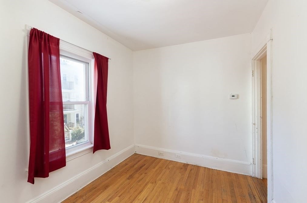 3 bed, 2 bath apartment for rent at 40 Montfern Ave Unit 2, Oak Square — photo 7 of 11