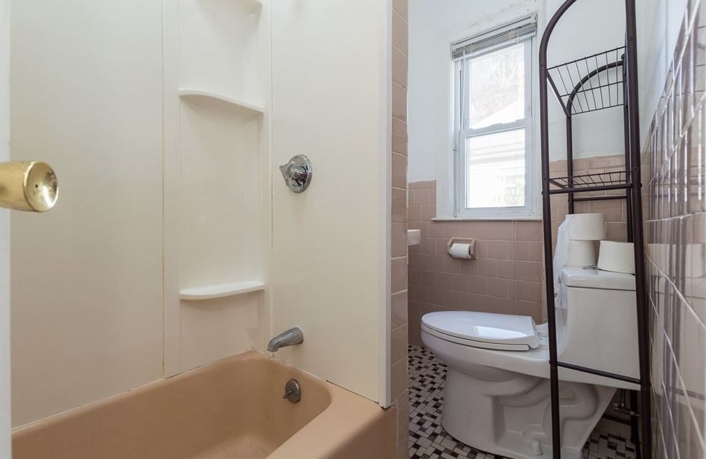 3 bed, 2 bath apartment for rent at 40 Montfern Ave Unit 2, Oak Square — photo 6 of 11