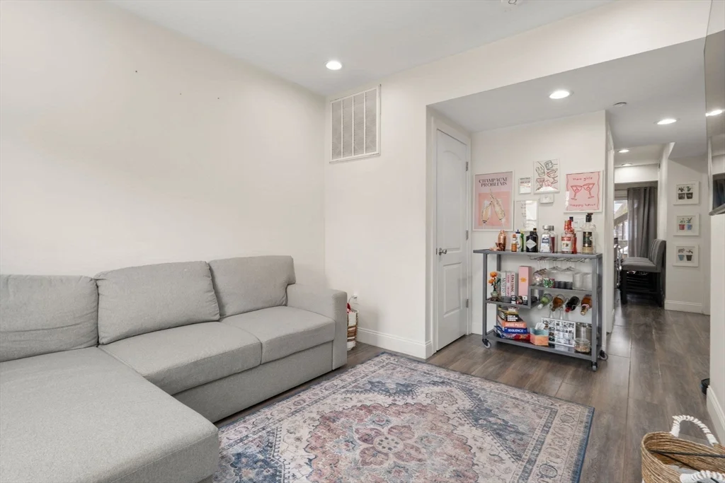 2 bed, 1 bath apartment for rent at 40 Morris St Unit 2, East Boston — photo 6 of 12