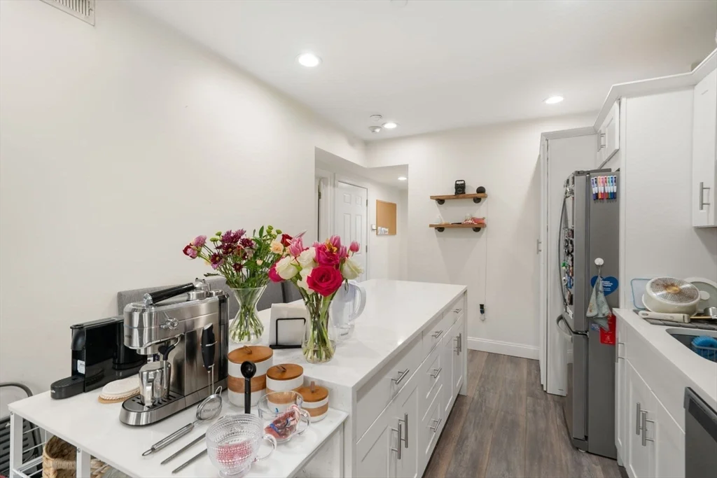 2 bed, 1 bath apartment for rent at 40 Morris St Unit 2, East Boston — photo 3 of 12