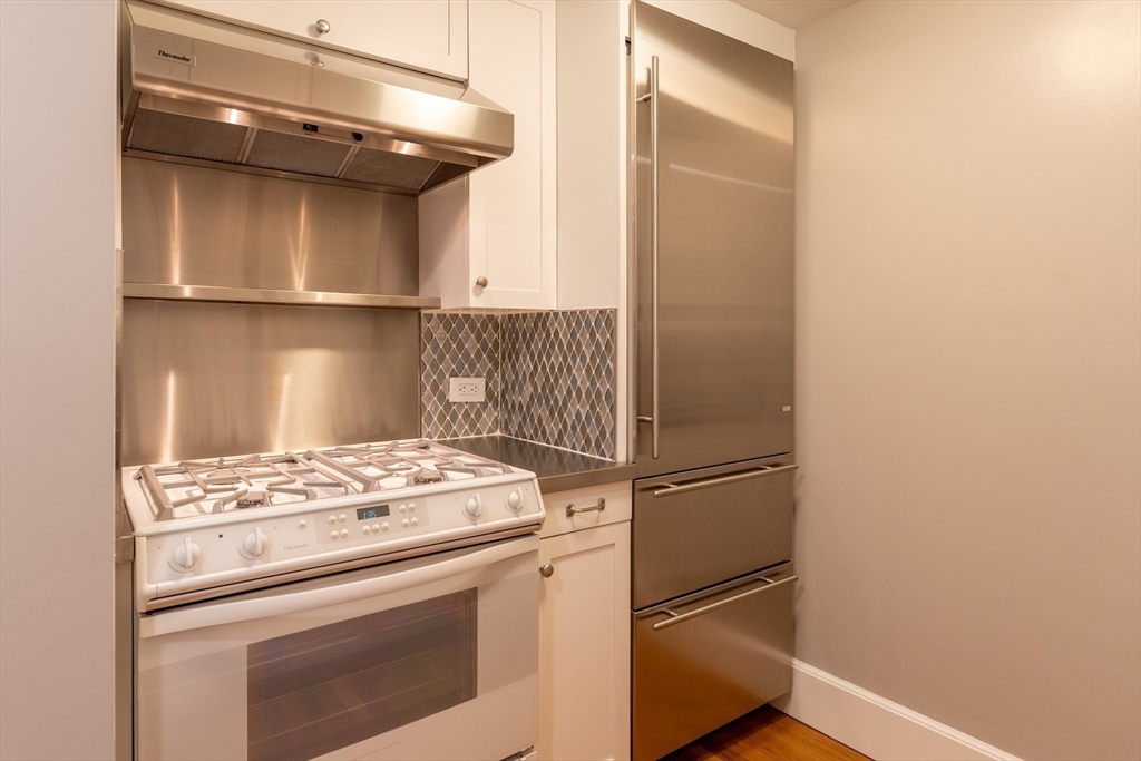 1 bed, 1 bath apartment for rent at 40 Mount Vernon St Unit 1B, Beacon Hill — photo 11 of 17