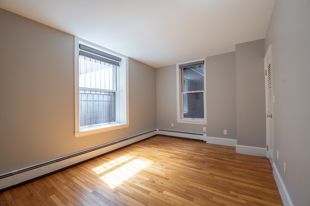 1 bed, 1 bath apartment for rent at 40 Mount Vernon St Unit 1B, Beacon Hill — photo 7 of 17