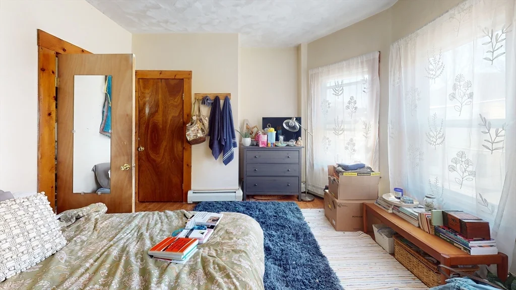 3 bed, 1 bath apartment for rent at 40 Mozart Unit 3, Jamaica Plain — photo 5 of 15