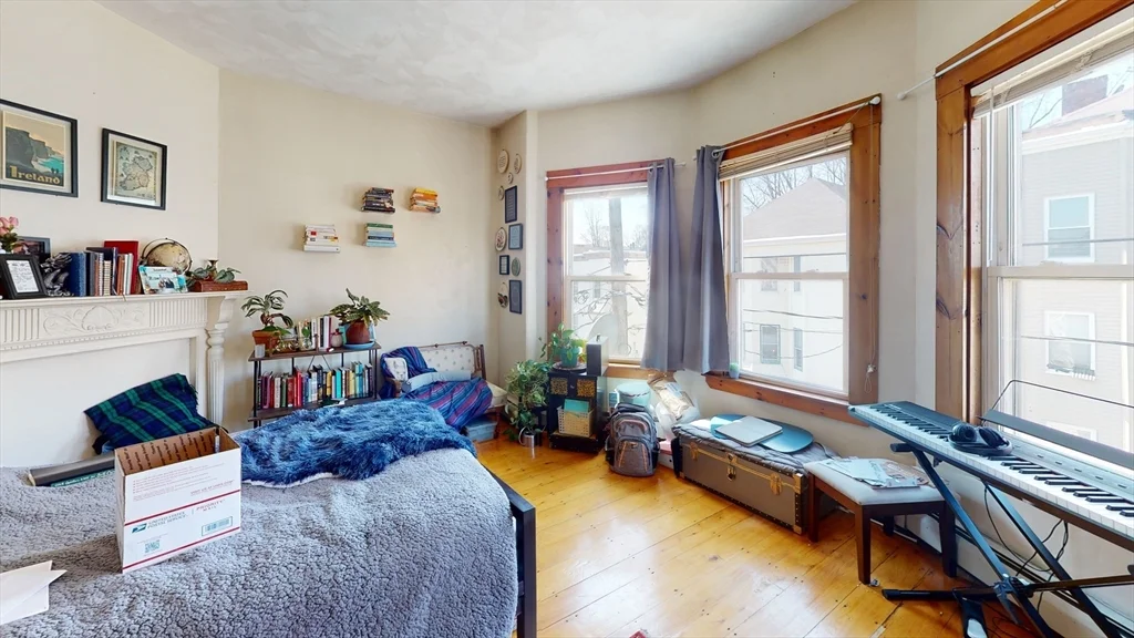 3 bed, 1 bath apartment for rent at 40 Mozart Unit 3, Jamaica Plain — photo 10 of 15