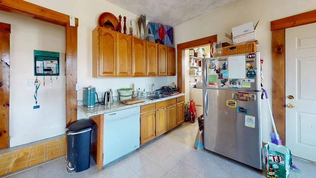 3 bed, 1 bath apartment for rent at 40 Mozart Unit 3, Jamaica Plain — photo 2 of 15