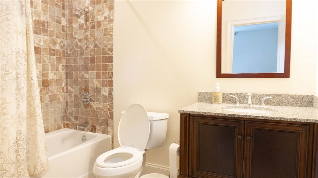 2 bed, 2 bath apartment for rent at 40 Naples Rd Unit B, Brookline — photo 7 of 10
