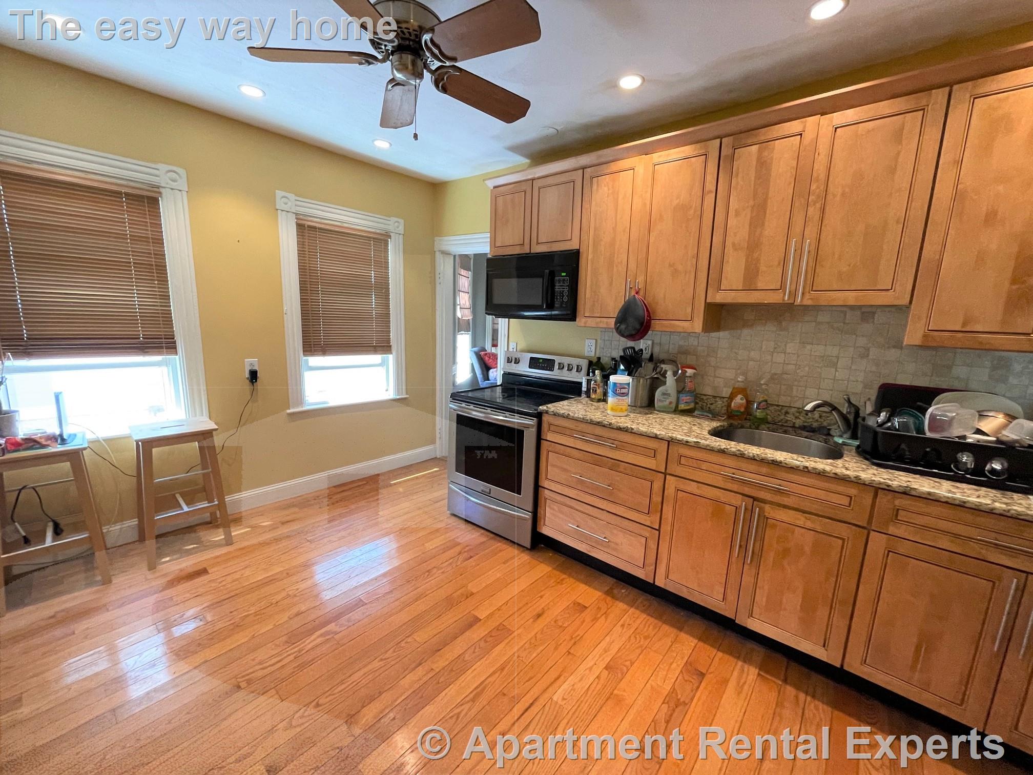 3 bed, 1 bath apartment for rent at 40 Newbern Ave, Ball Square — photo 2 of 16