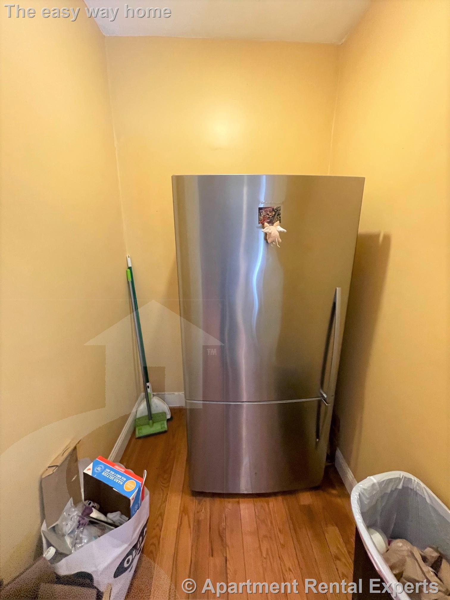 3 bed, 1 bath apartment for rent at 40 Newbern Ave, Ball Square — photo 5 of 16