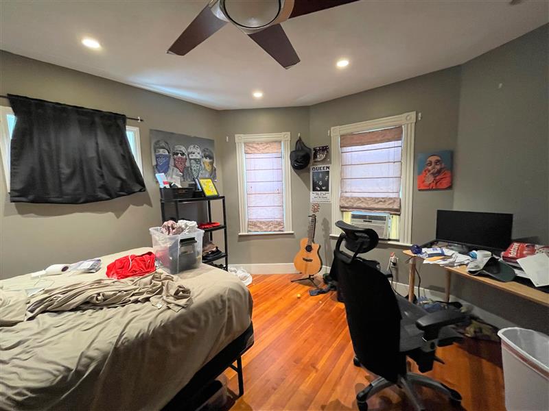 2 bed, 1 bath apartment for rent at 40 Newbern Ave Unit 1, South Medford — photo 9 of 16