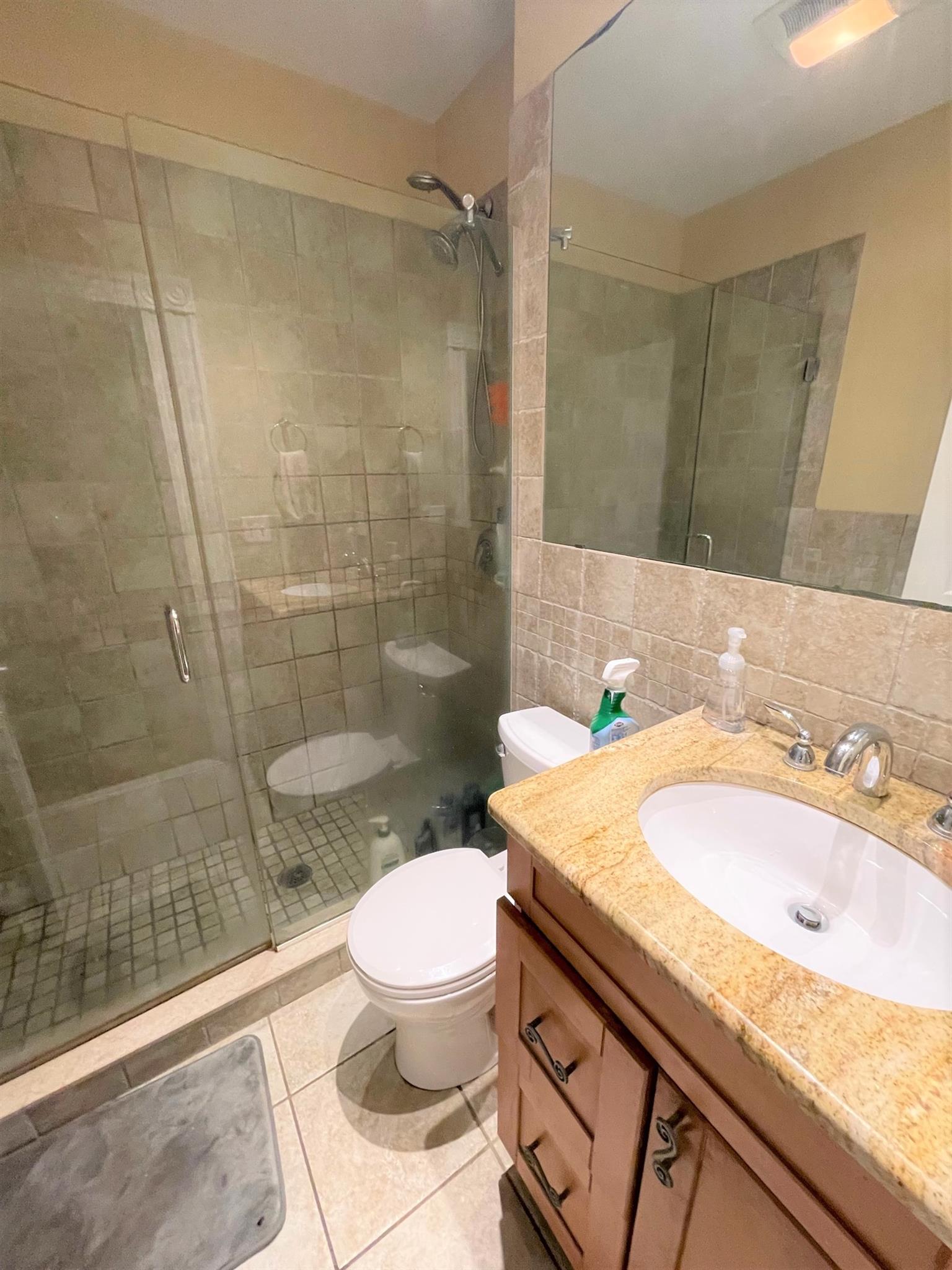 3 bed, 1 bath apartment for rent at 40 Newbern Ave Unit 40, Medford — photo 11 of 16