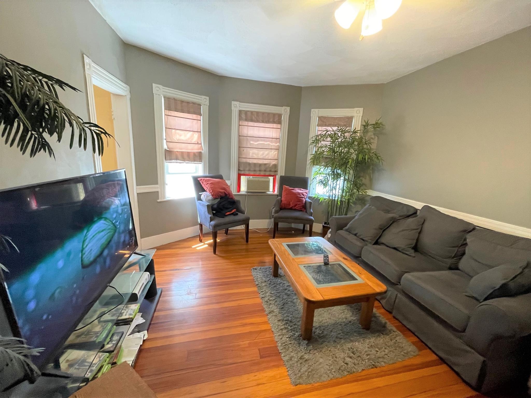 3 bed, 1 bath apartment for rent at 40 Newbern Ave Unit 40, Medford — photo 7 of 16