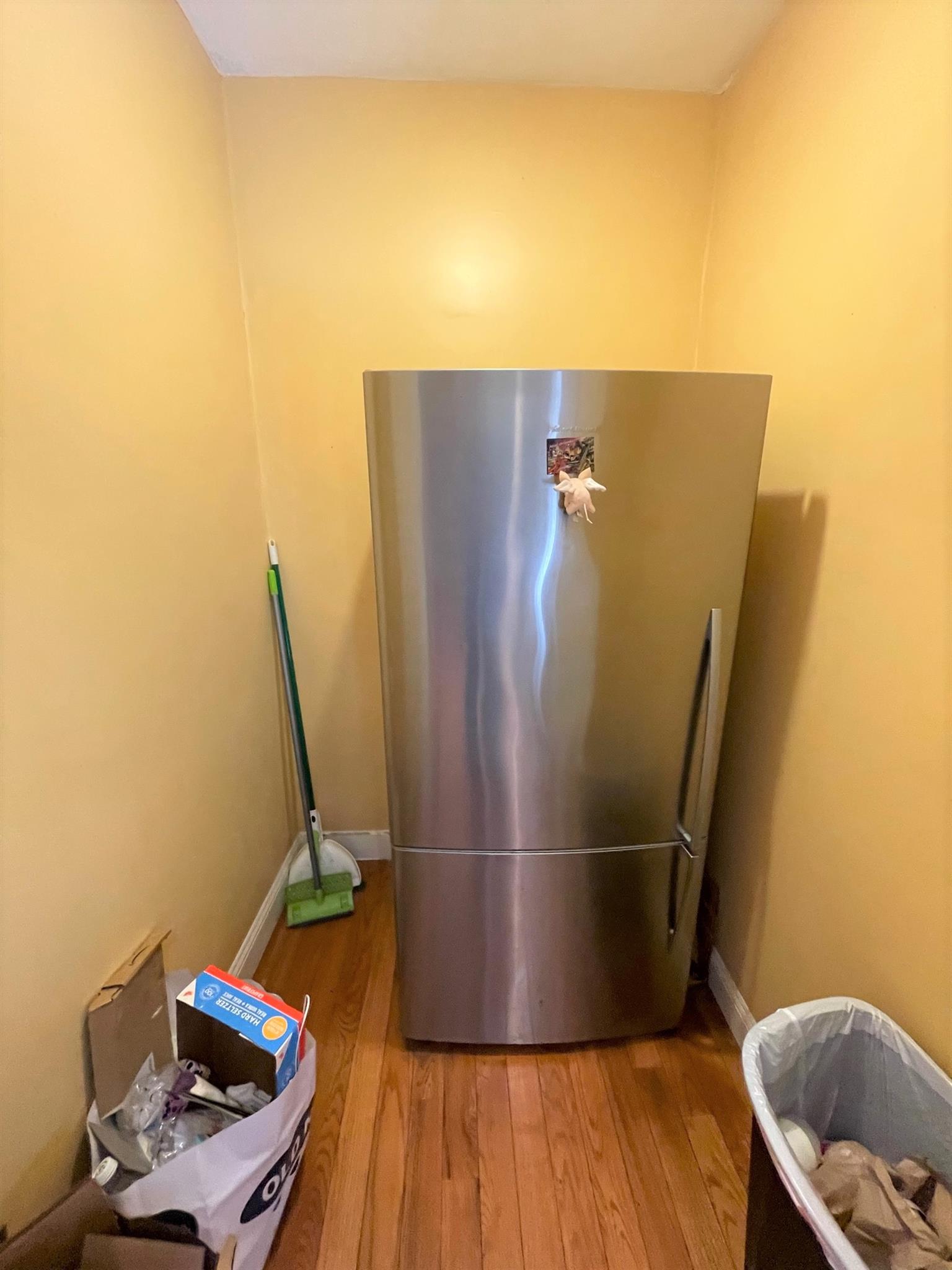 3 bed, 1 bath apartment for rent at 40 Newbern Ave Unit 40, Medford — photo 5 of 16