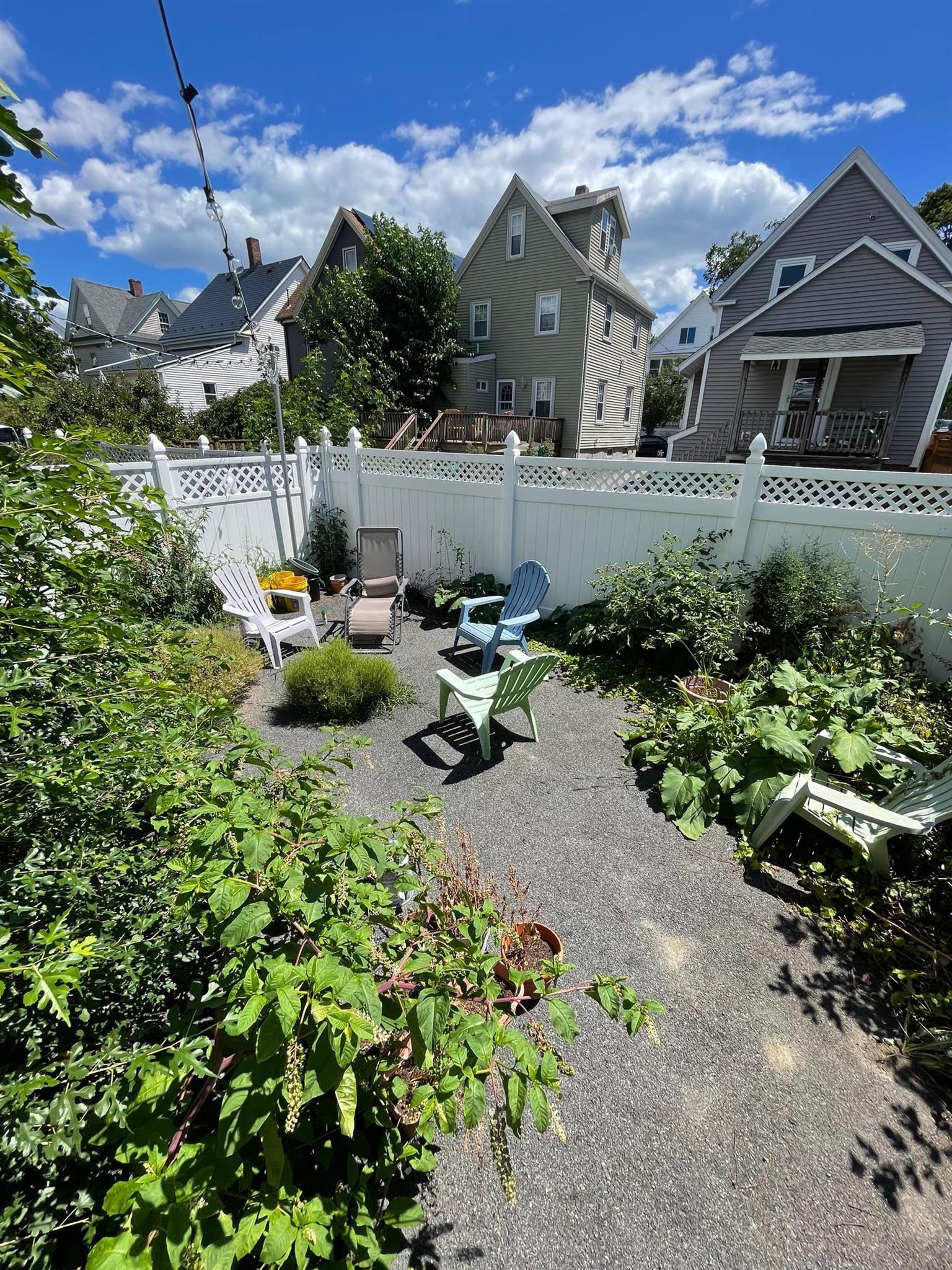 3 bed, 1 bath apartment for rent at 40 Newbern Ave Unit 40, Medford — photo 15 of 16