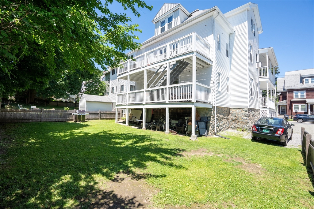 4 bed, 1.5 bath apartment for rent at 40 Newcastle Rd Unit 1, Brighton — photo 18 of 20