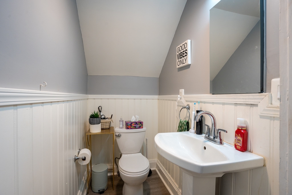 4 bed, 1.5 bath apartment for rent at 40 Newcastle Rd Unit 1, Brighton — photo 14 of 20