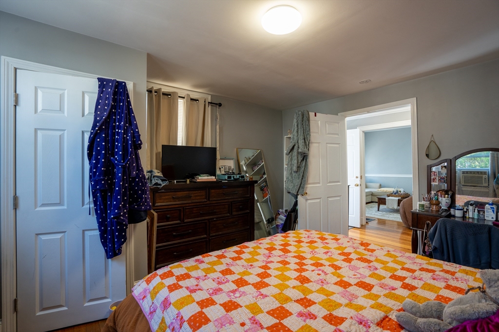 4 bed, 1.5 bath apartment for rent at 40 Newcastle Rd Unit 1, Brighton — photo 7 of 20