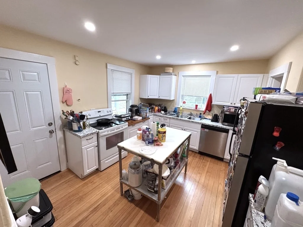 2 bed, 1 bath apartment for rent at 40 Newman Way Unit 1, Arlington — photo 17 of 31