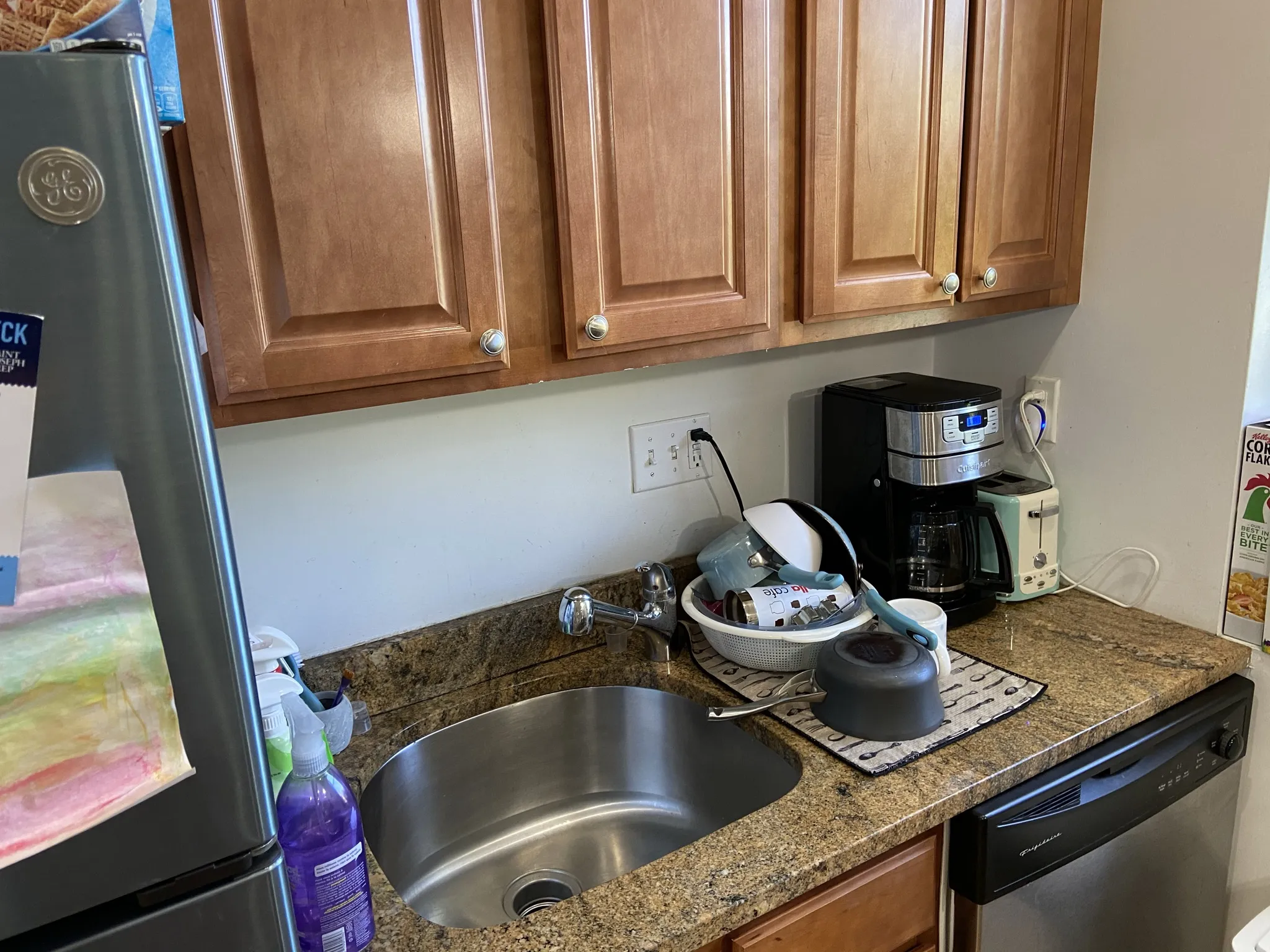 3 bed, 1 bath apartment for rent at 40 Newton St Unit 1, Brighton — photo 3 of 23