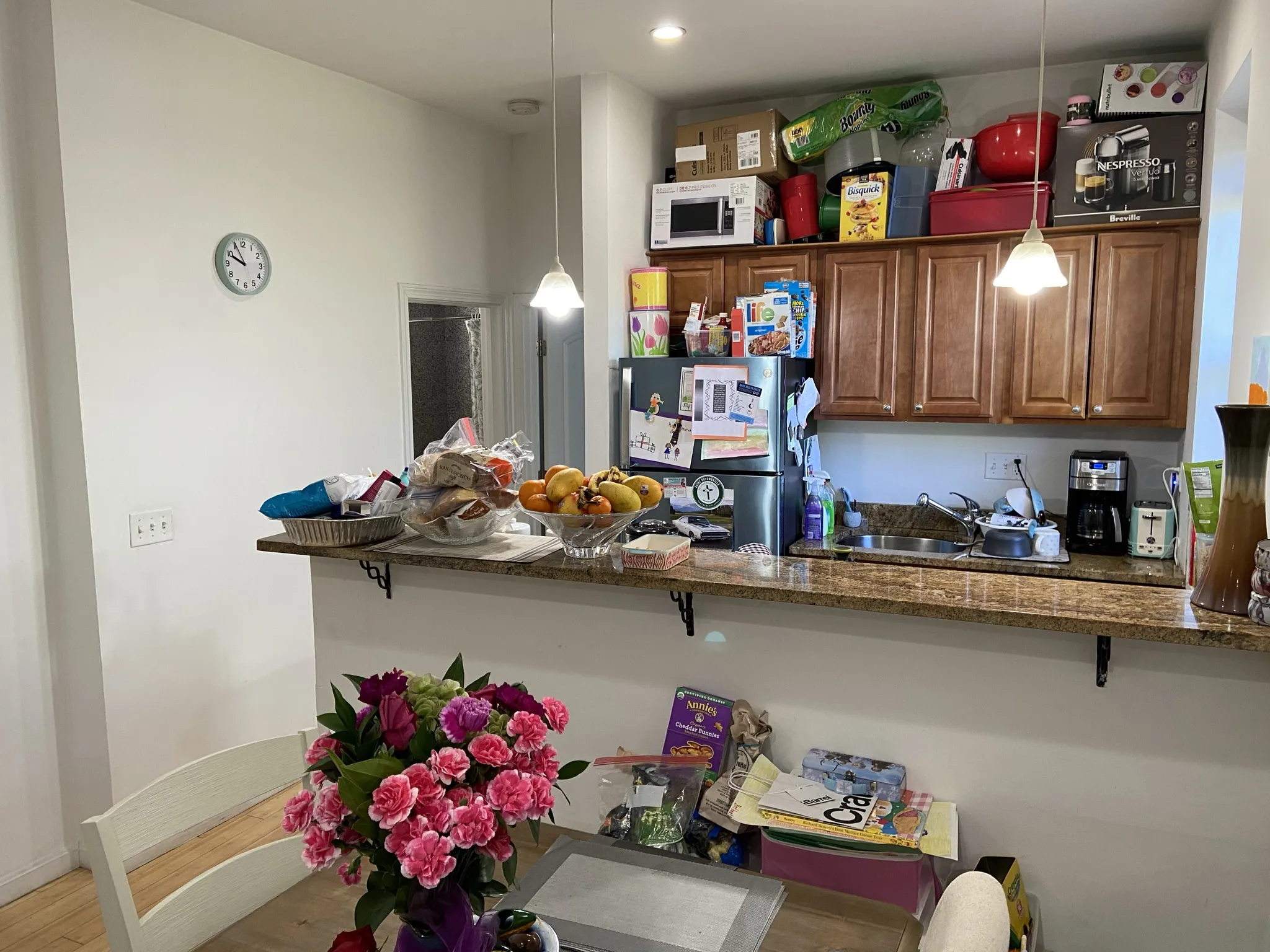 3 bed, 1 bath apartment for rent at 40 Newton St Unit 1, Brighton — photo 2 of 23
