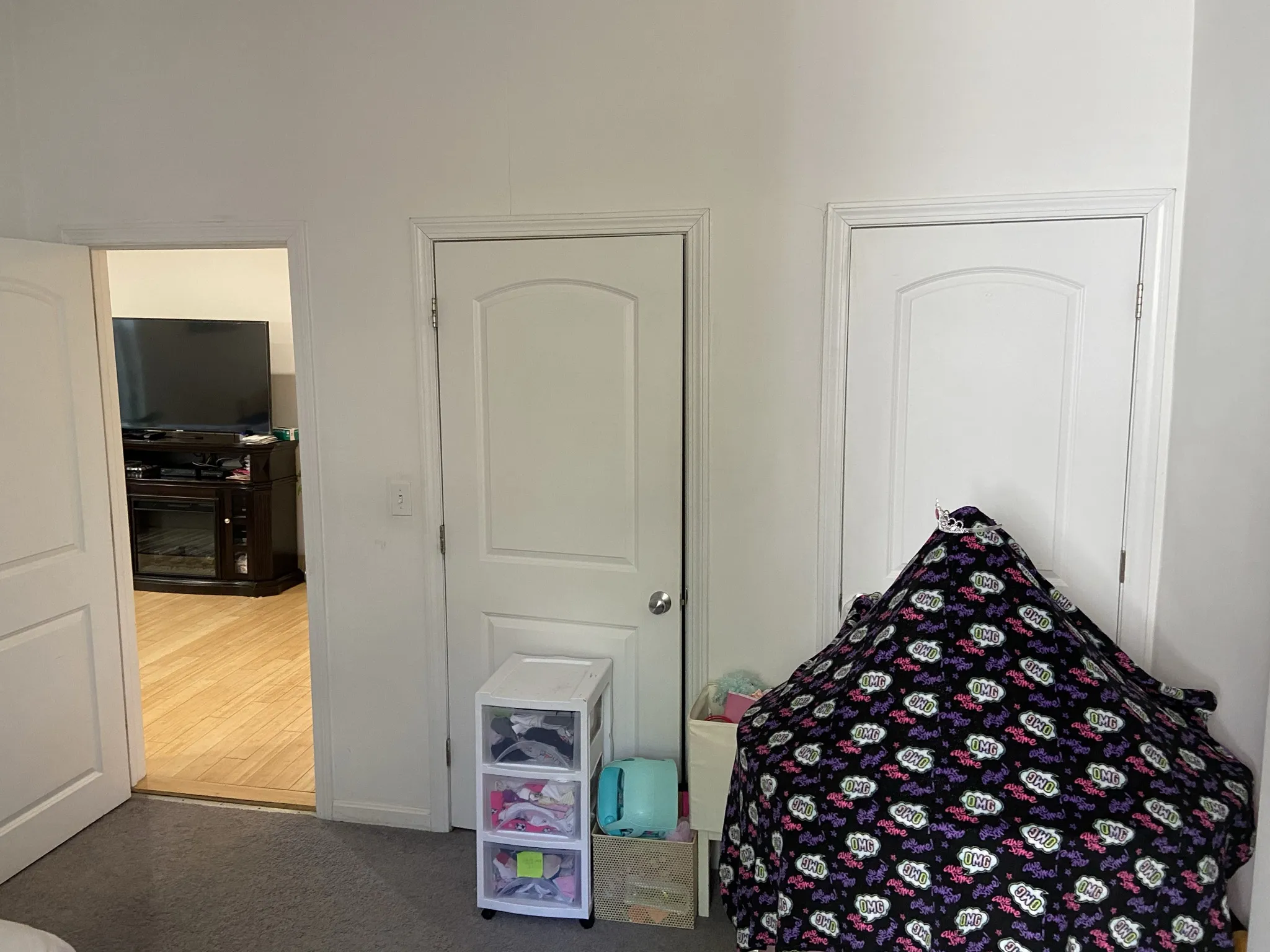 3 bed, 1 bath apartment for rent at 40 Newton St Unit 1, Brighton — photo 6 of 23