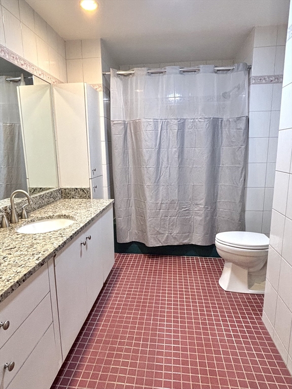 3 bed, 1 bath apartment for rent at 40 Orient Ave Unit 2, East Boston — photo 9 of 11