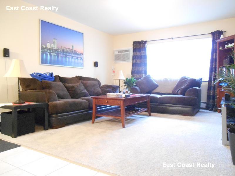 2 bed, 1 bath apartment for rent at 40 Park St Unit 4, Newton Corner — photo 2 of 14