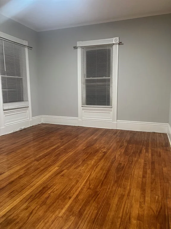 3 bed, 1 bath apartment for rent at 40 Parker St Unit 2, New Bedford — photo 4 of 9