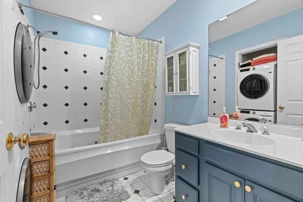 2 bed, 1 bath apartment for rent at 40 Pearl St Unit 2, Charlestown — photo 10 of 15