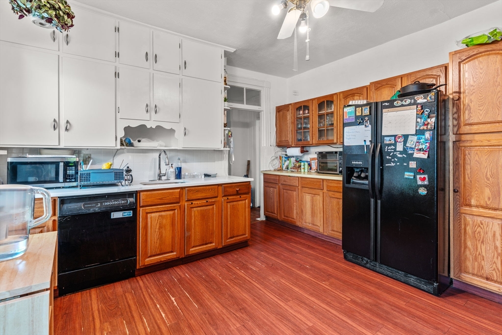 3 bed, 1 bath apartment for rent at 40 Perry St Unit 2, Central Village — photo 18 of 23