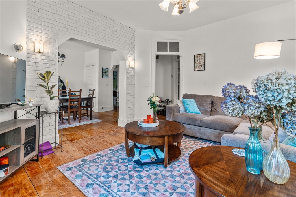 3 bed, 1 bath apartment for rent at 40 Perry St Unit 2, Central Village — photo 5 of 23