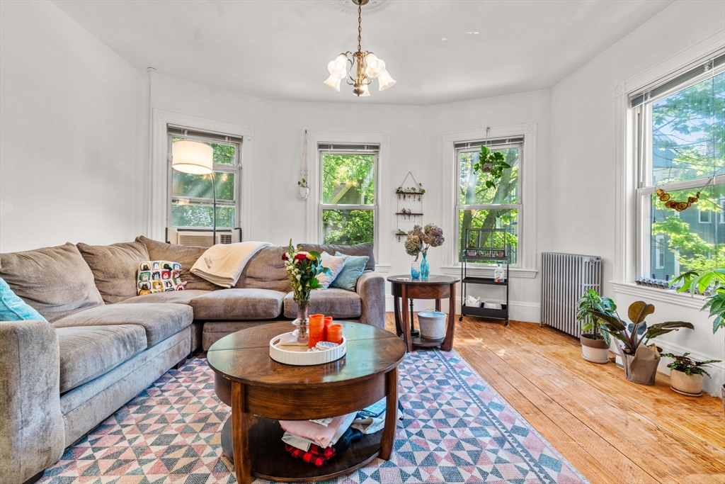 3 bed, 1 bath apartment for rent at 40 Perry St Unit 2, Central Village — photo 3 of 23