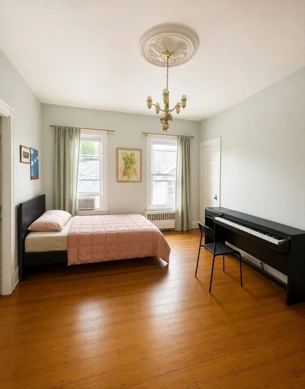 4 bed, 1 bath apartment for rent at 40 Perry Unit 3, Coolidge Corner — photo 7 of 12