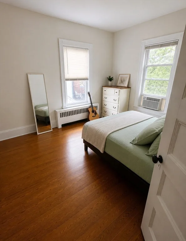 4 bed, 1 bath apartment for rent at 40 Perry Unit 3, Coolidge Corner — photo 10 of 12