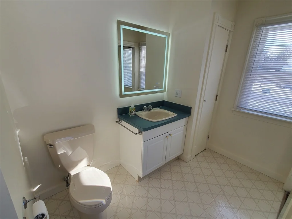 2 bed, 2 bath apartment for rent at 40 Pine St Unit 1, Easton — photo 19 of 25
