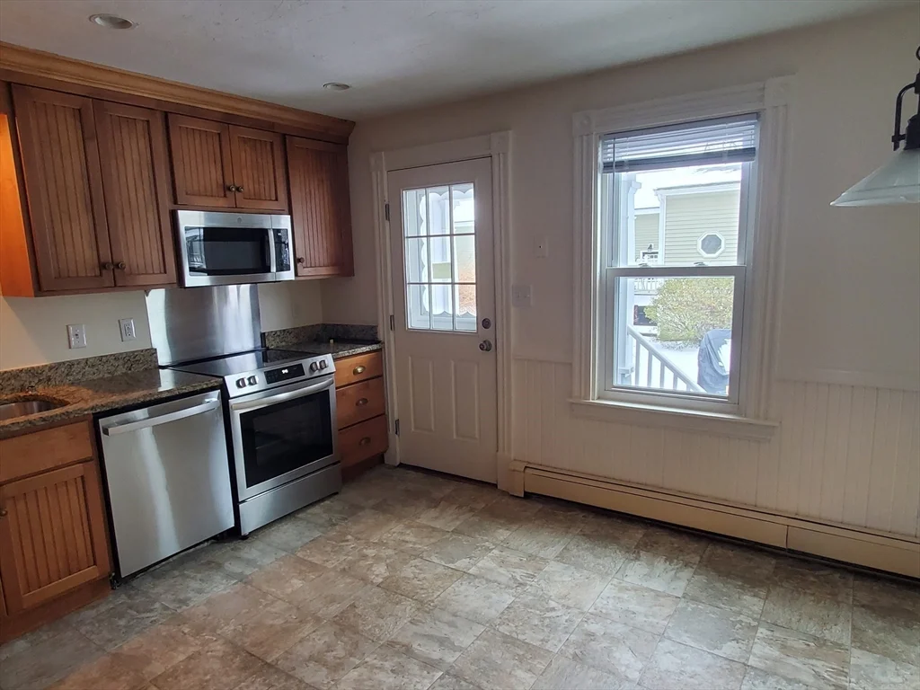 2 bed, 2 bath apartment for rent at 40 Pine St Unit 1, Easton — photo 10 of 25