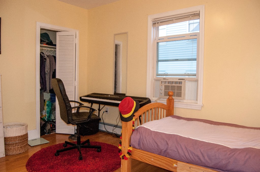 4 bed, 2 bath apartment for rent at 40 Plymouth St Unit 1, Wellington-Harrington — photo 6 of 18