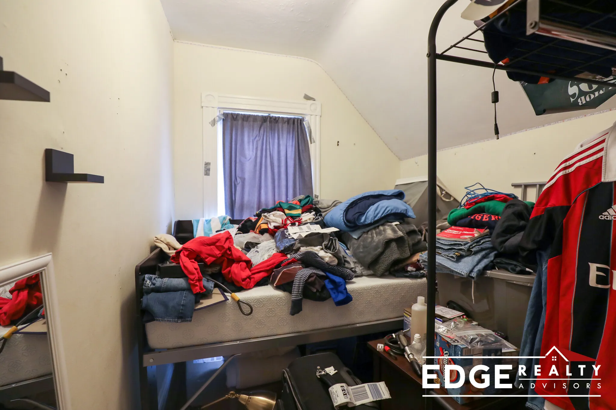 5 bed, 2 bath apartment for rent at 40 Pratt St Unit 1, Allston — photo 8 of 8