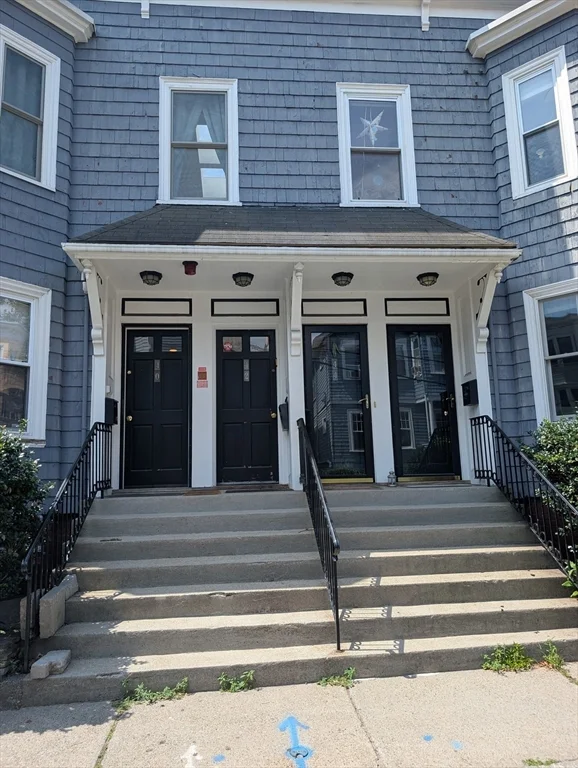 3 bed, 2 bath apartment for rent at 40 Prince St Unit 40, Cambridgeport — photo 1 of 25